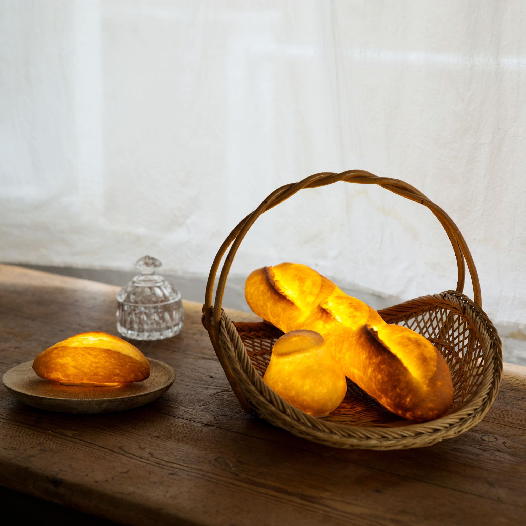 Batard Lamp