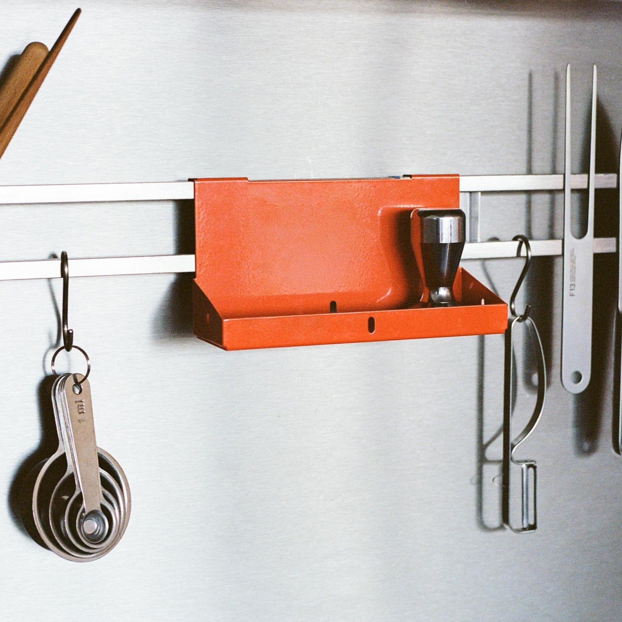 RS-M40 Magnetic Rack