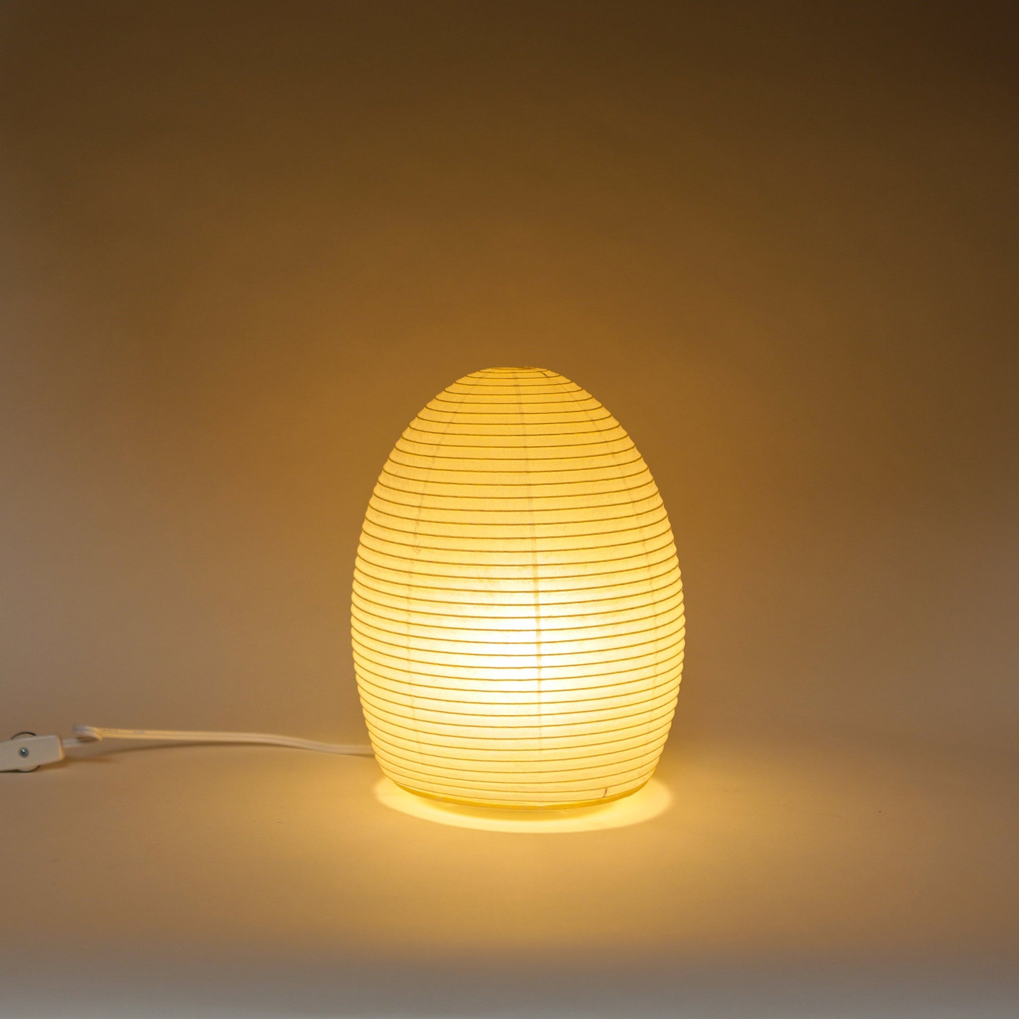 The Egg - Paper Table Lamp, No. 1