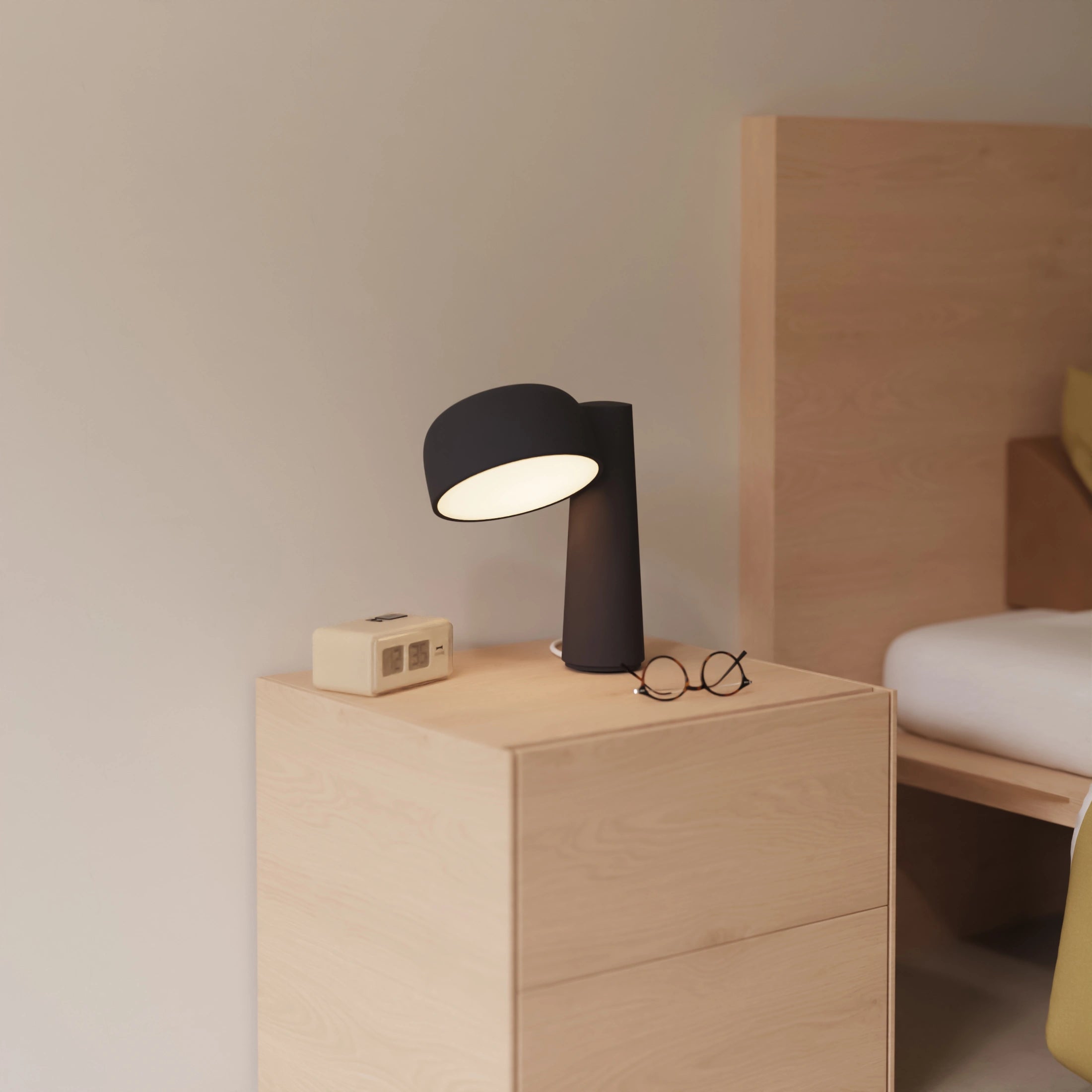 Gio Task Light