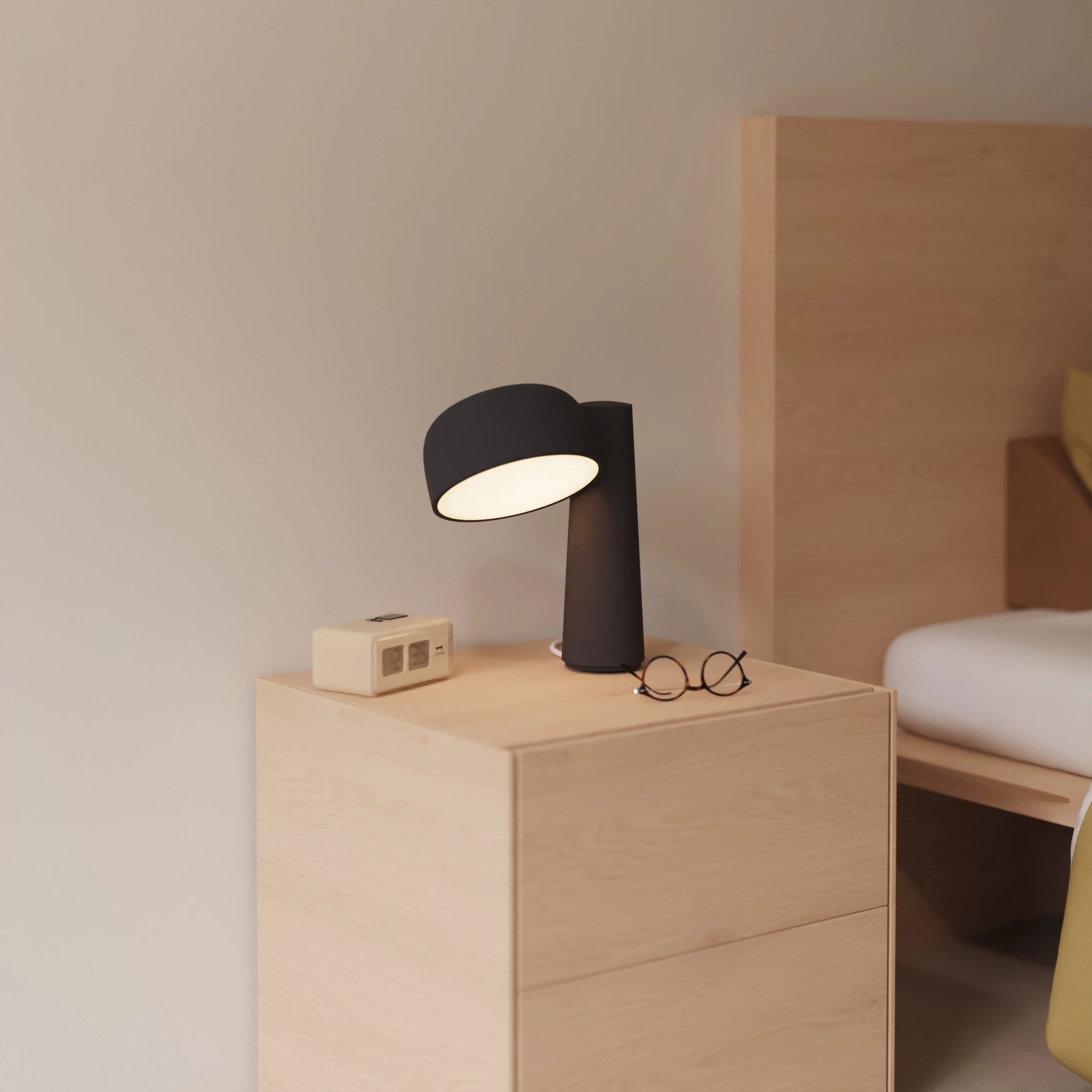 Gio Task Light