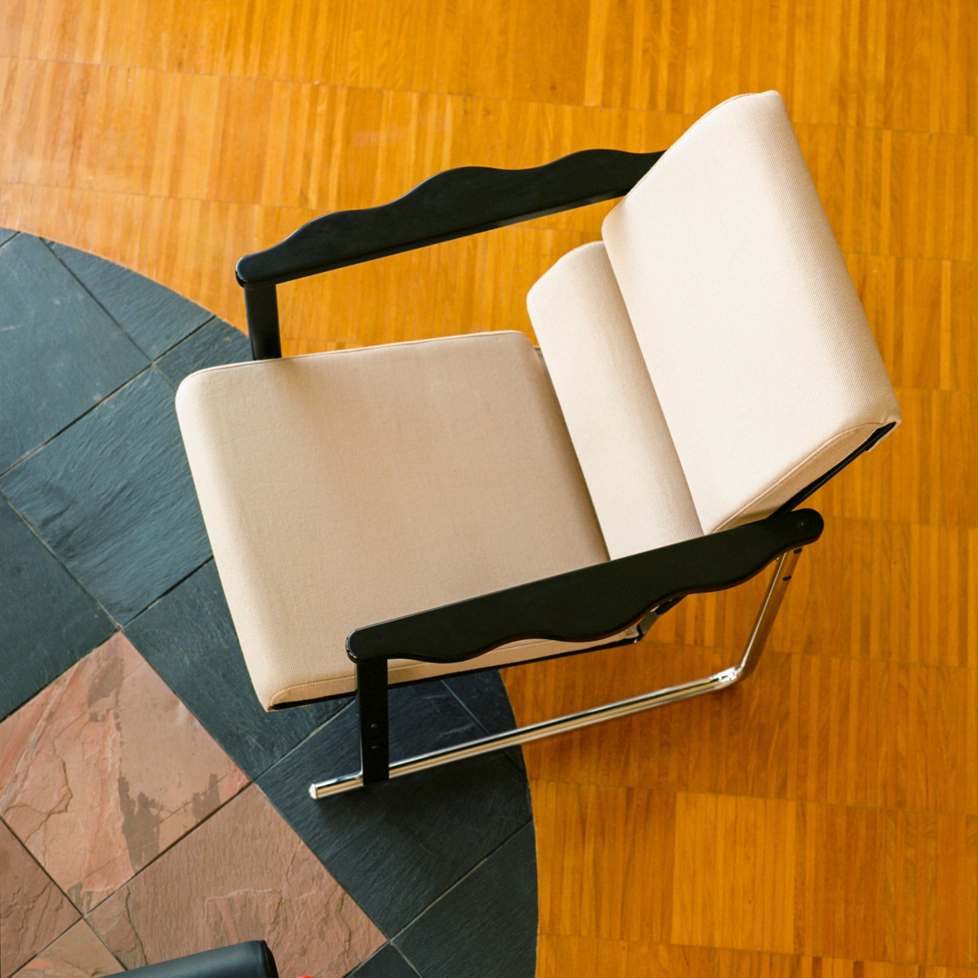 Experiment Lounge Chair, Black