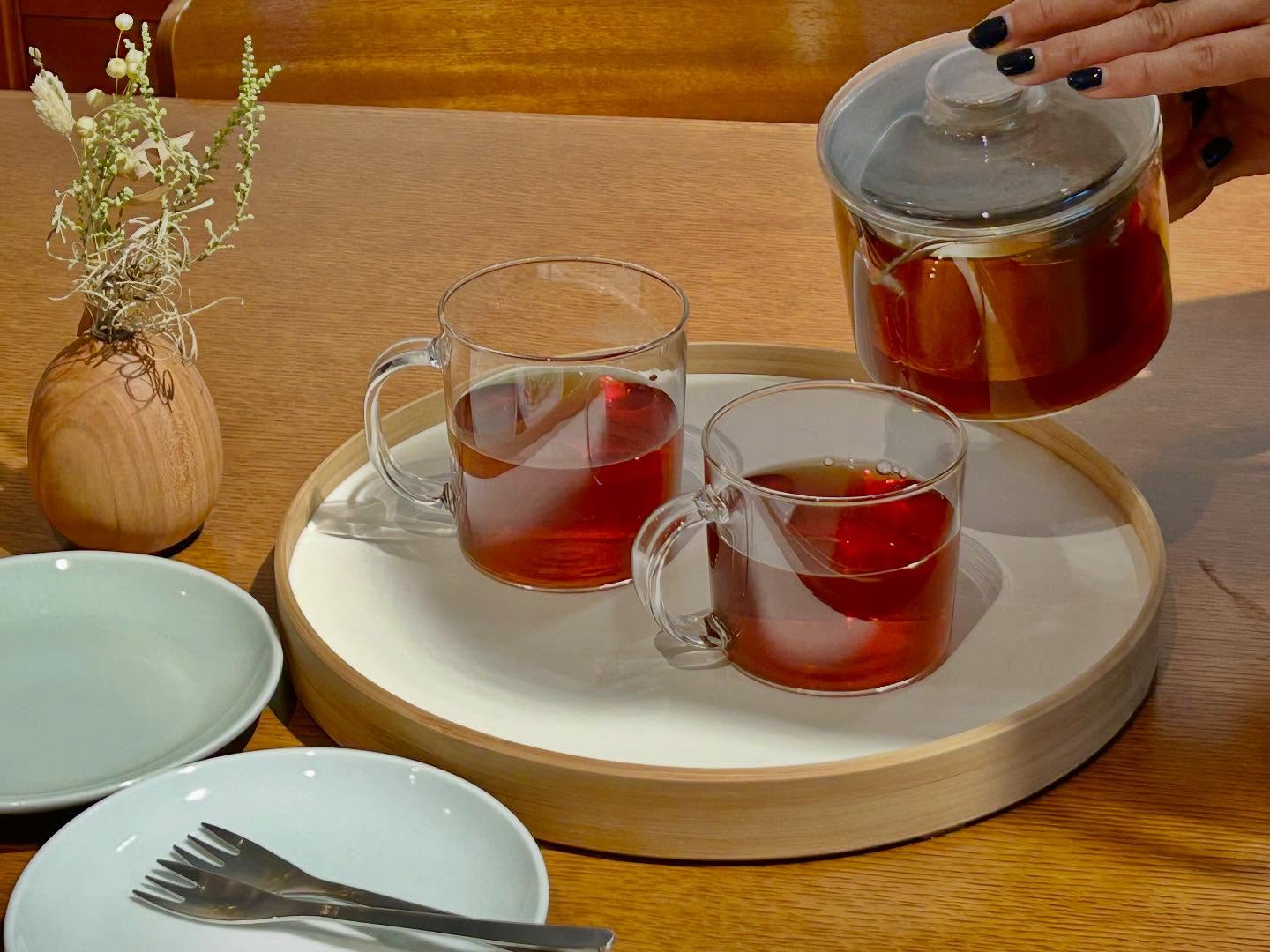 Glass Teapot with Strainer