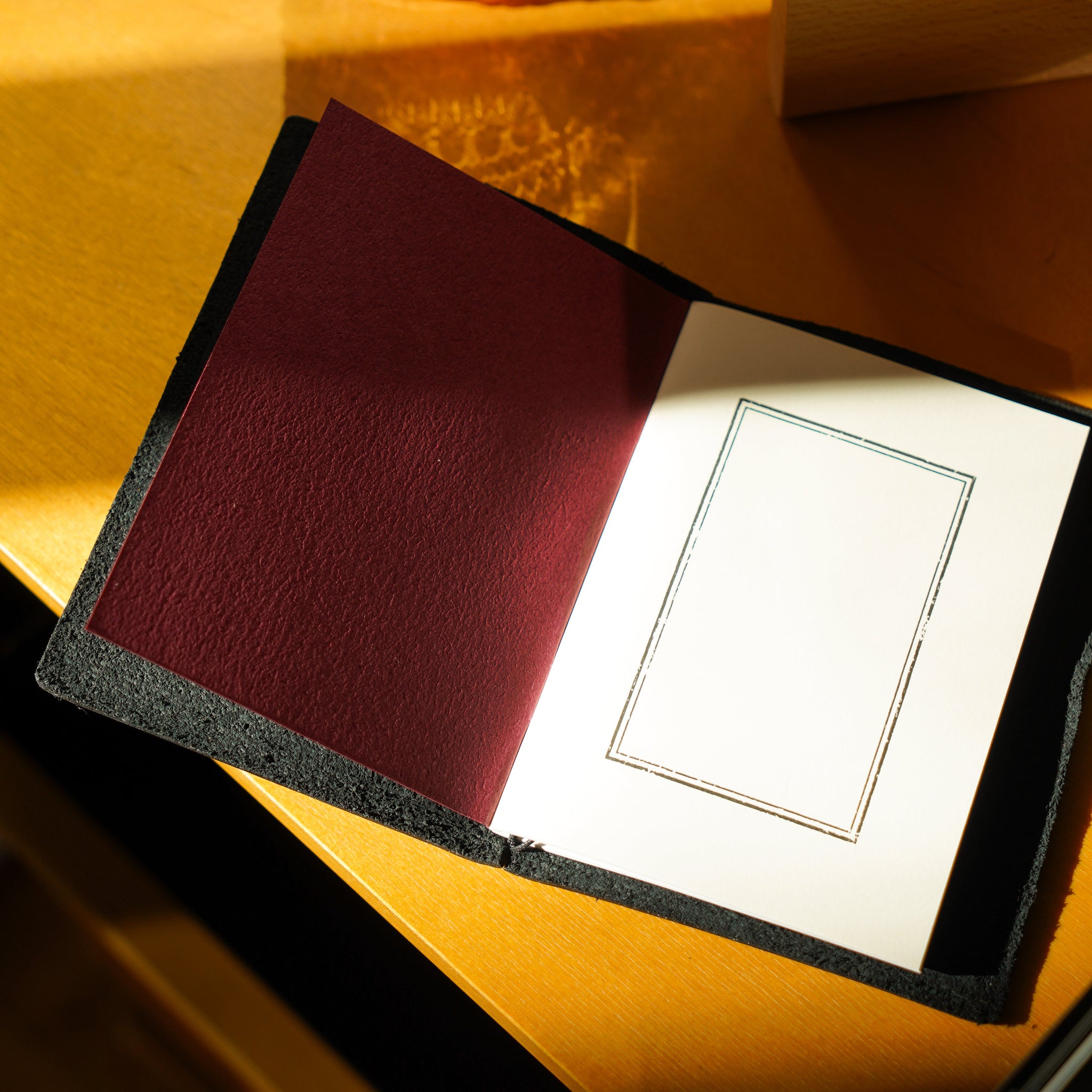 Traveler's Leather Notebook, Passport Size