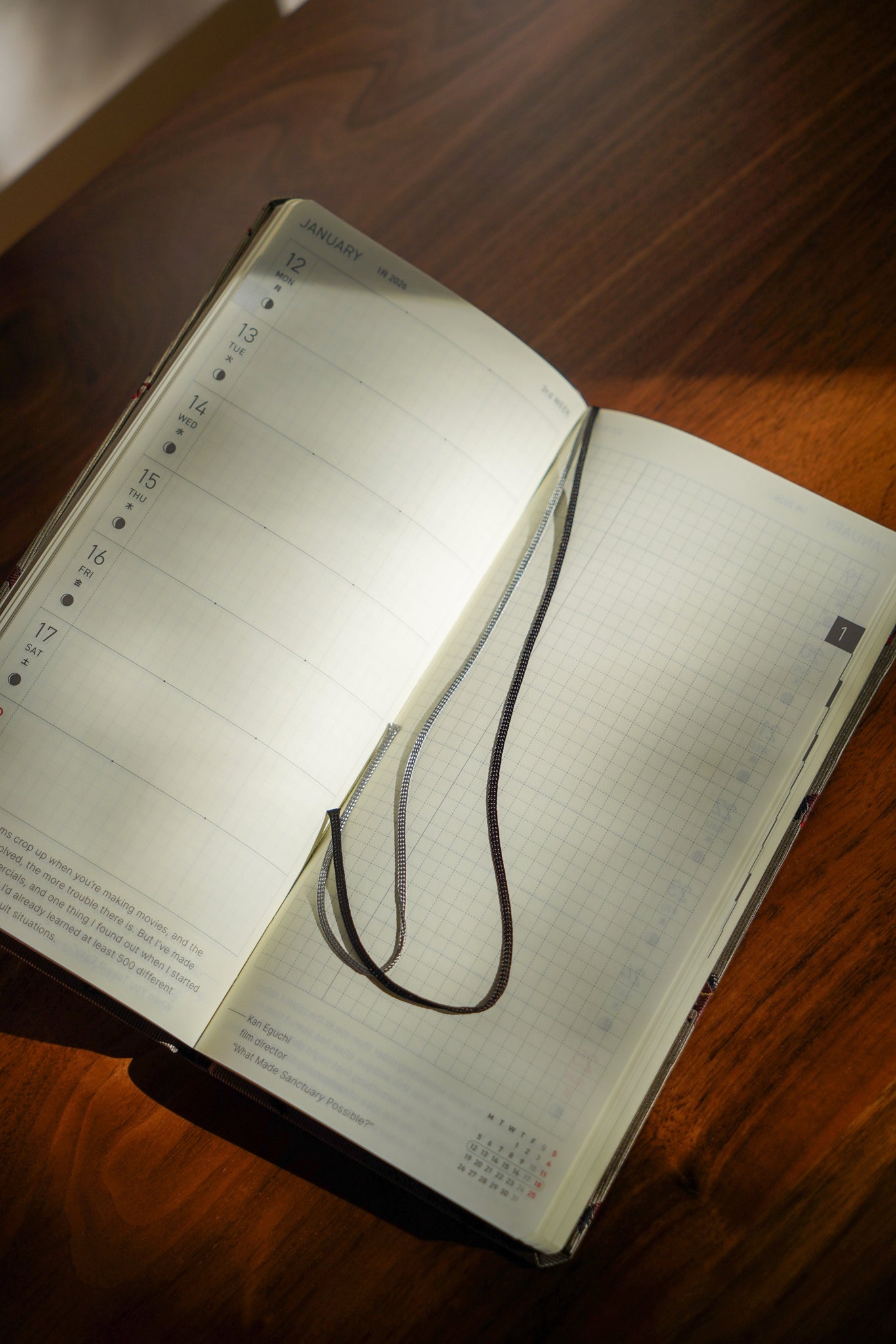 Hobonichi Techo 2026 Weeks: Bow & Tie