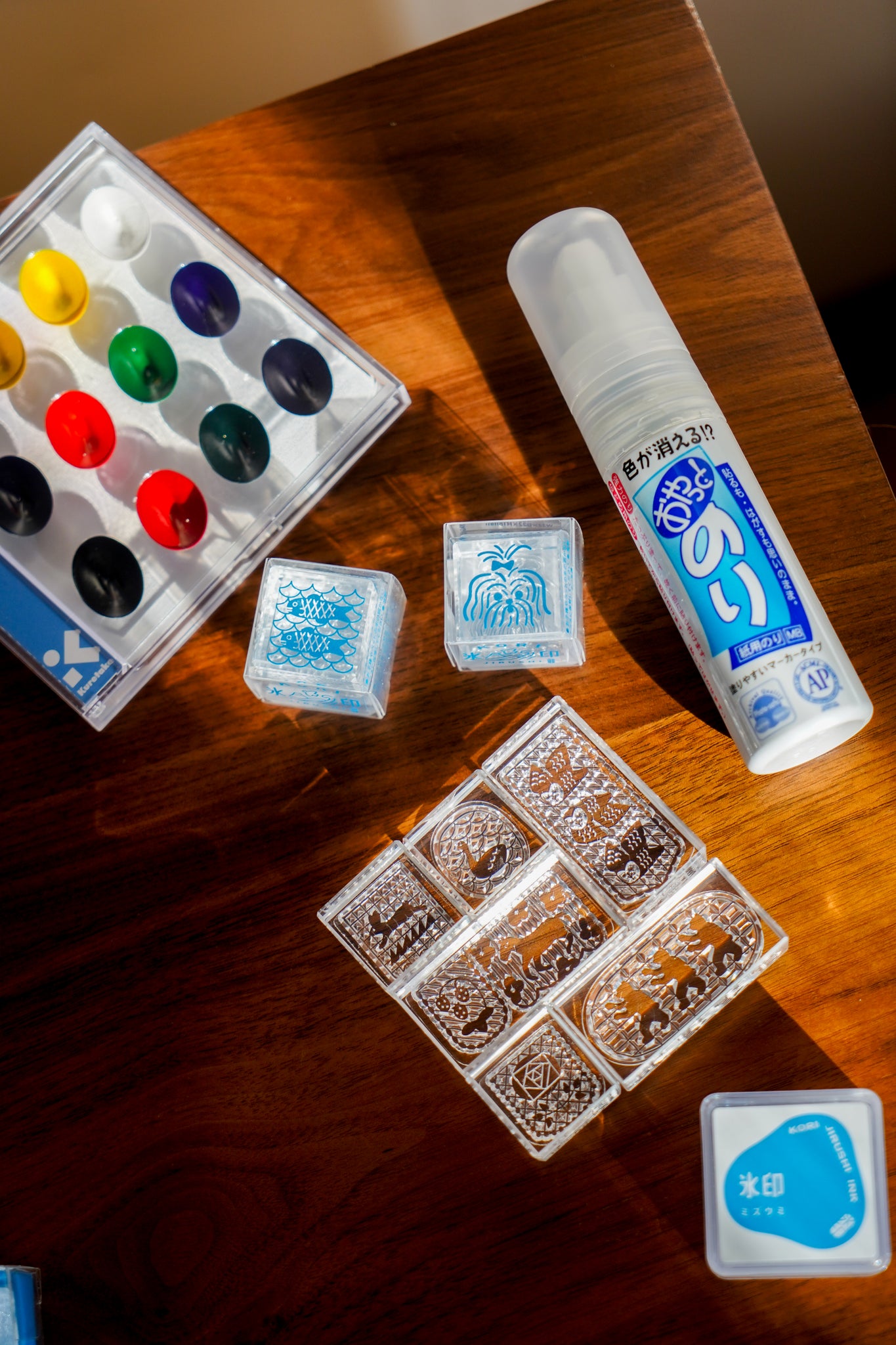 Kuretake Watercolor Cassette Palette Set, 12-Colors