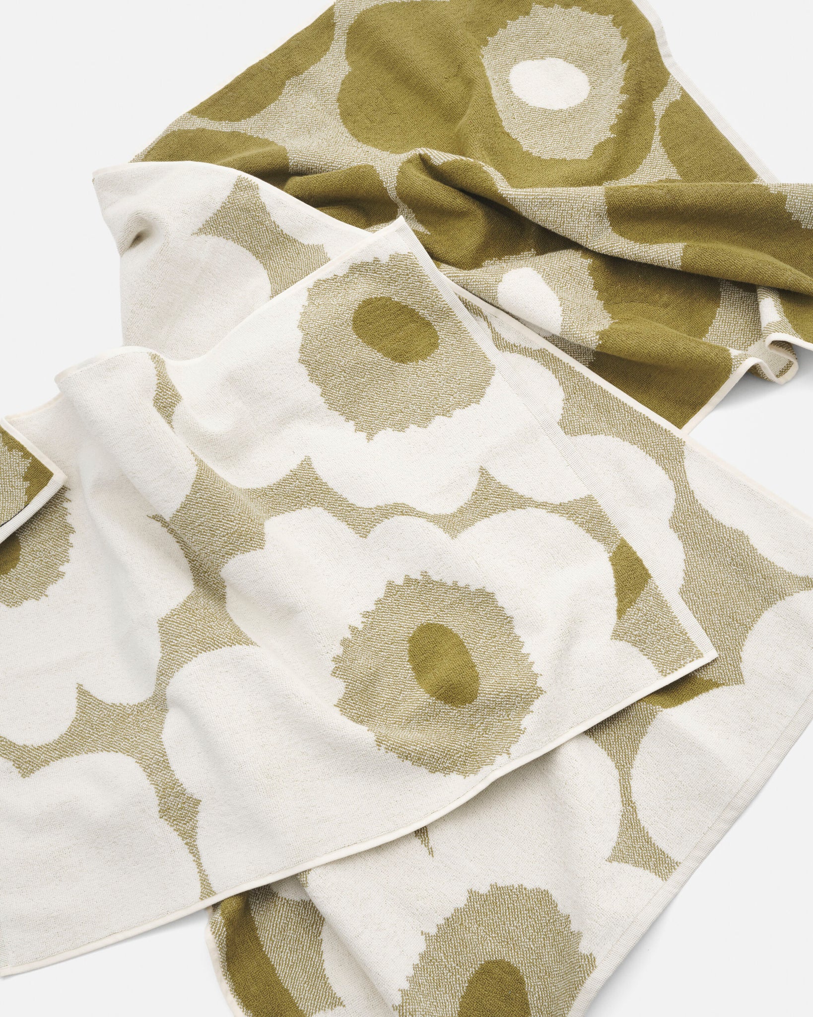 Unikko Towel, Green Umber and Cream