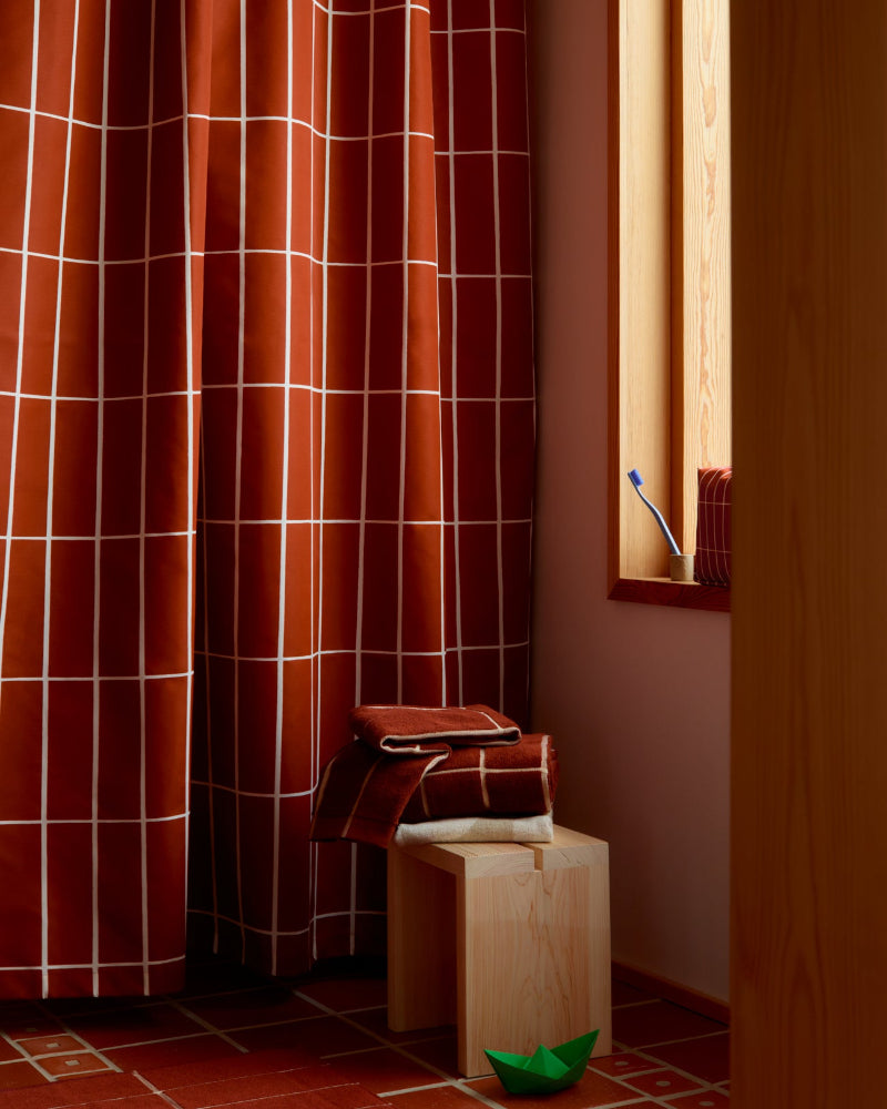 Tiiliskivi Two-Sided Bath Mat, Brick + Plum