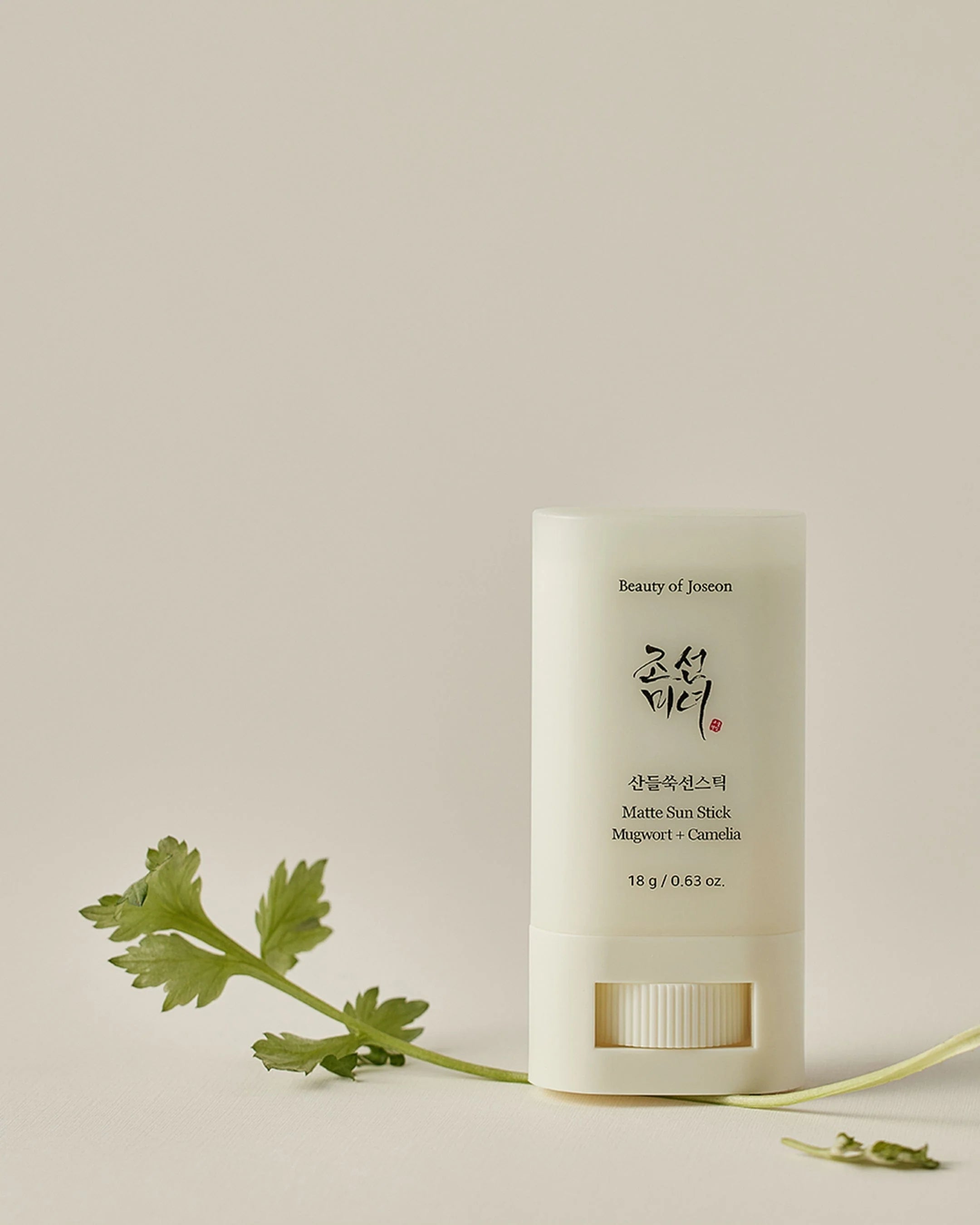Matte Sun Stick: Mugwort + Camelia SPF50