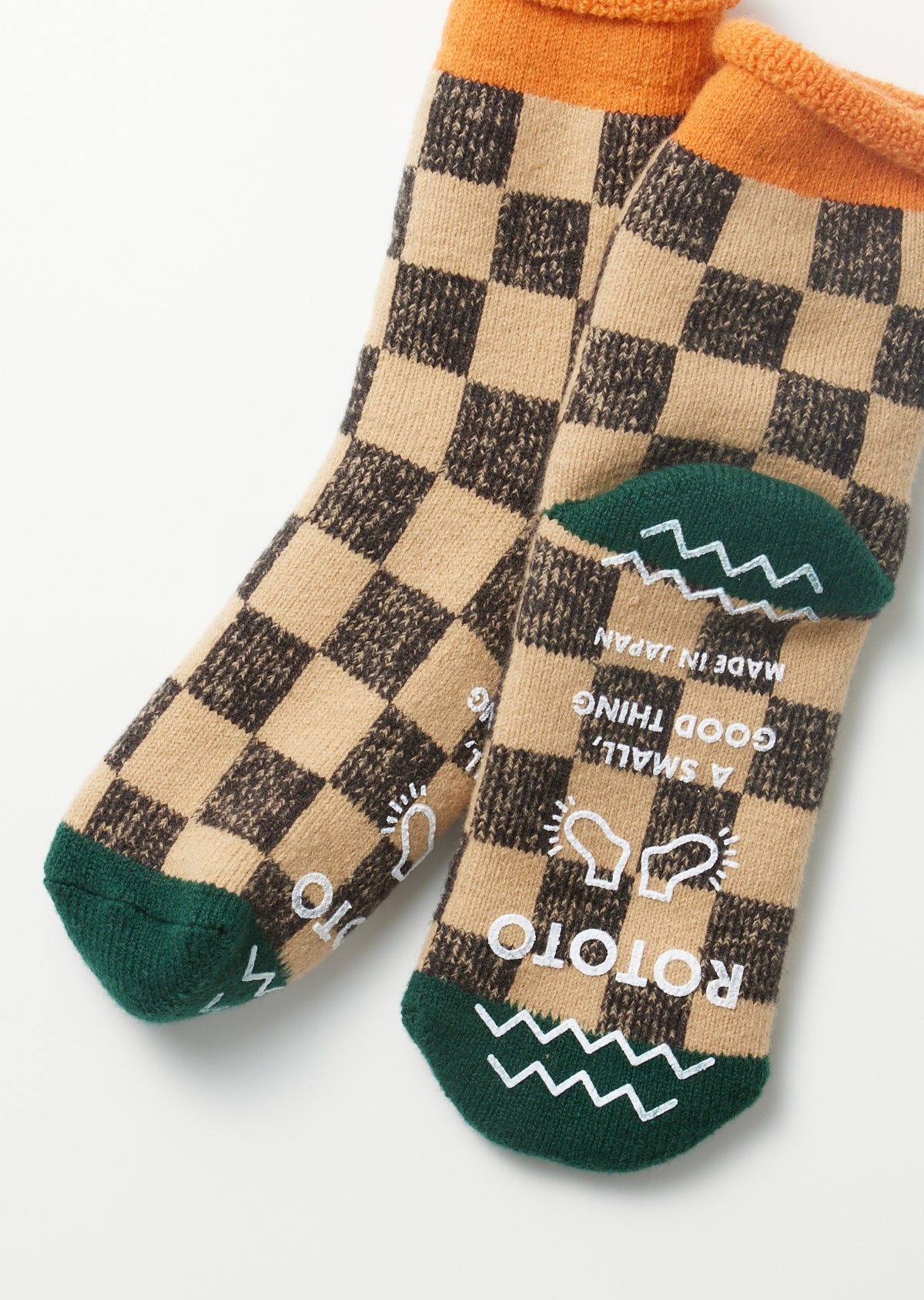 Pile Checkerboard Room Socks – Little King