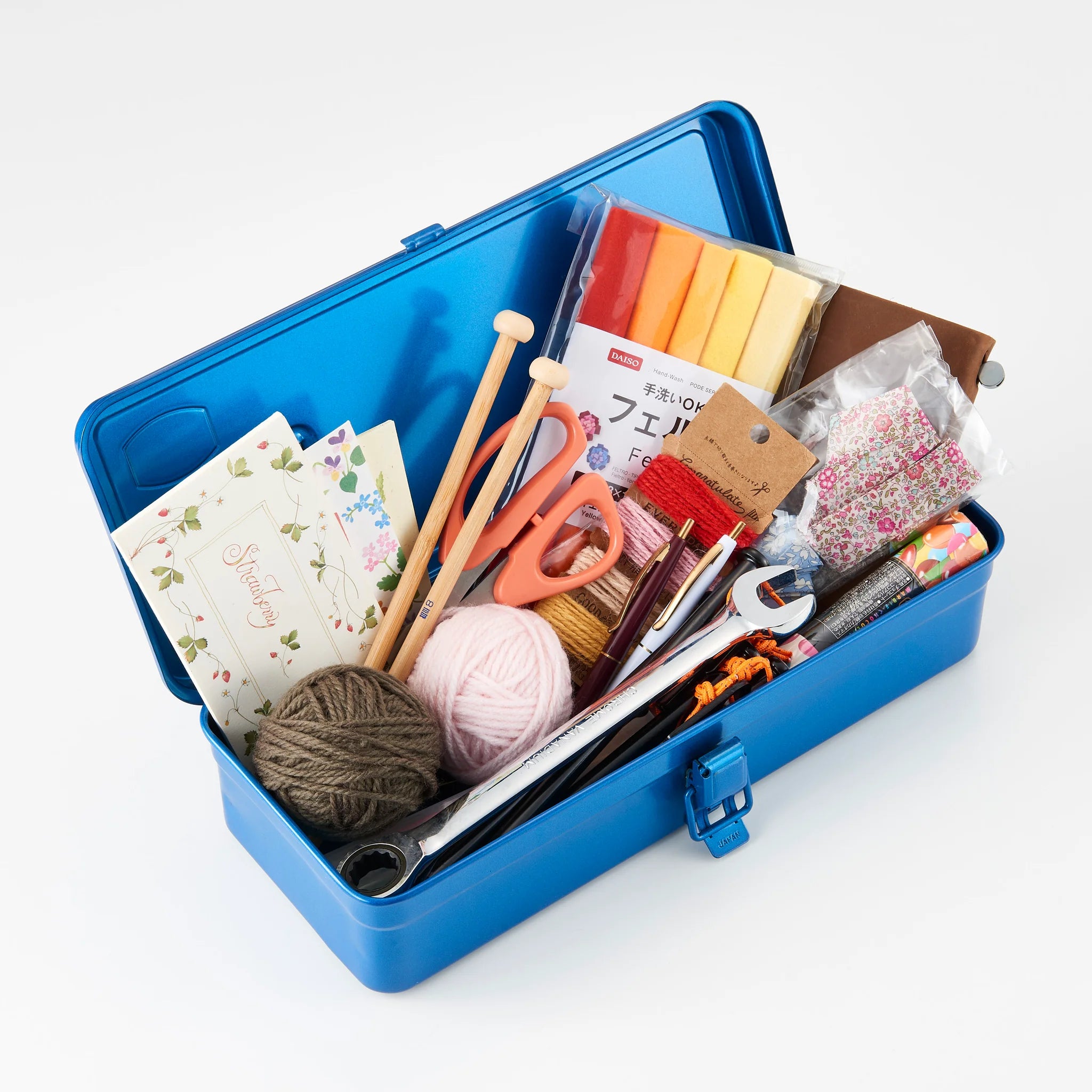 T-320 Steel Toolbox with Top Handle and Flat Lid