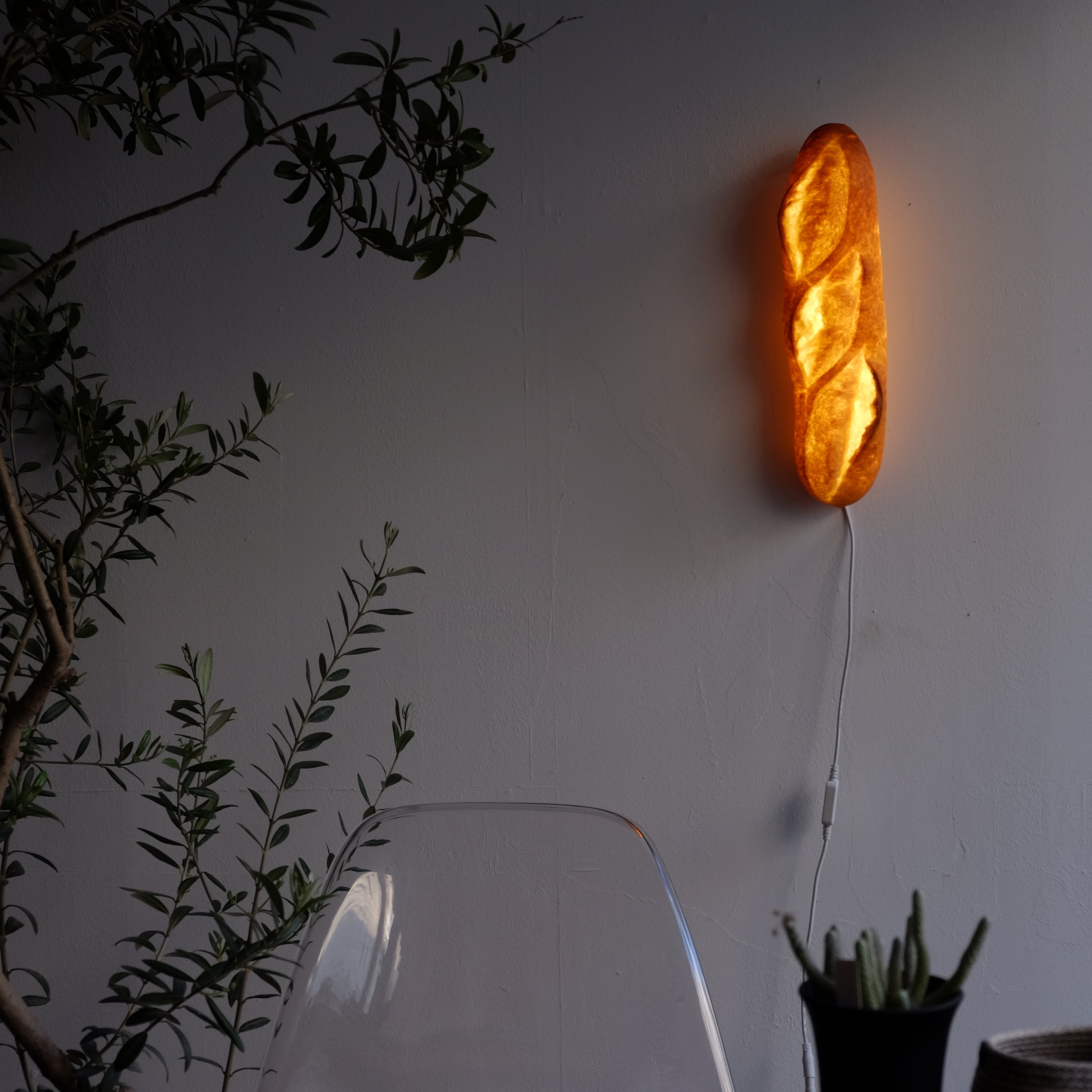 Batard Lamp