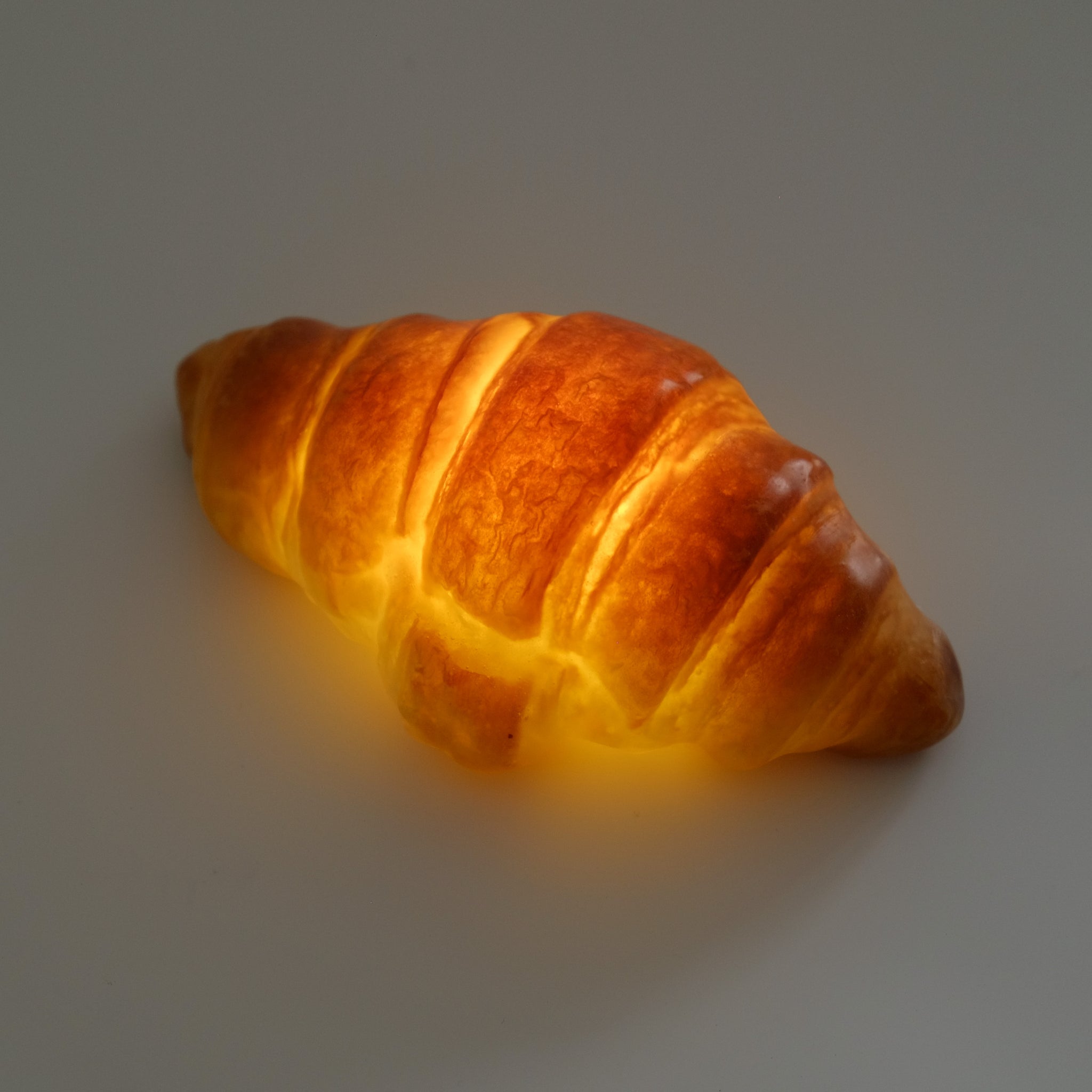 Croissant Light