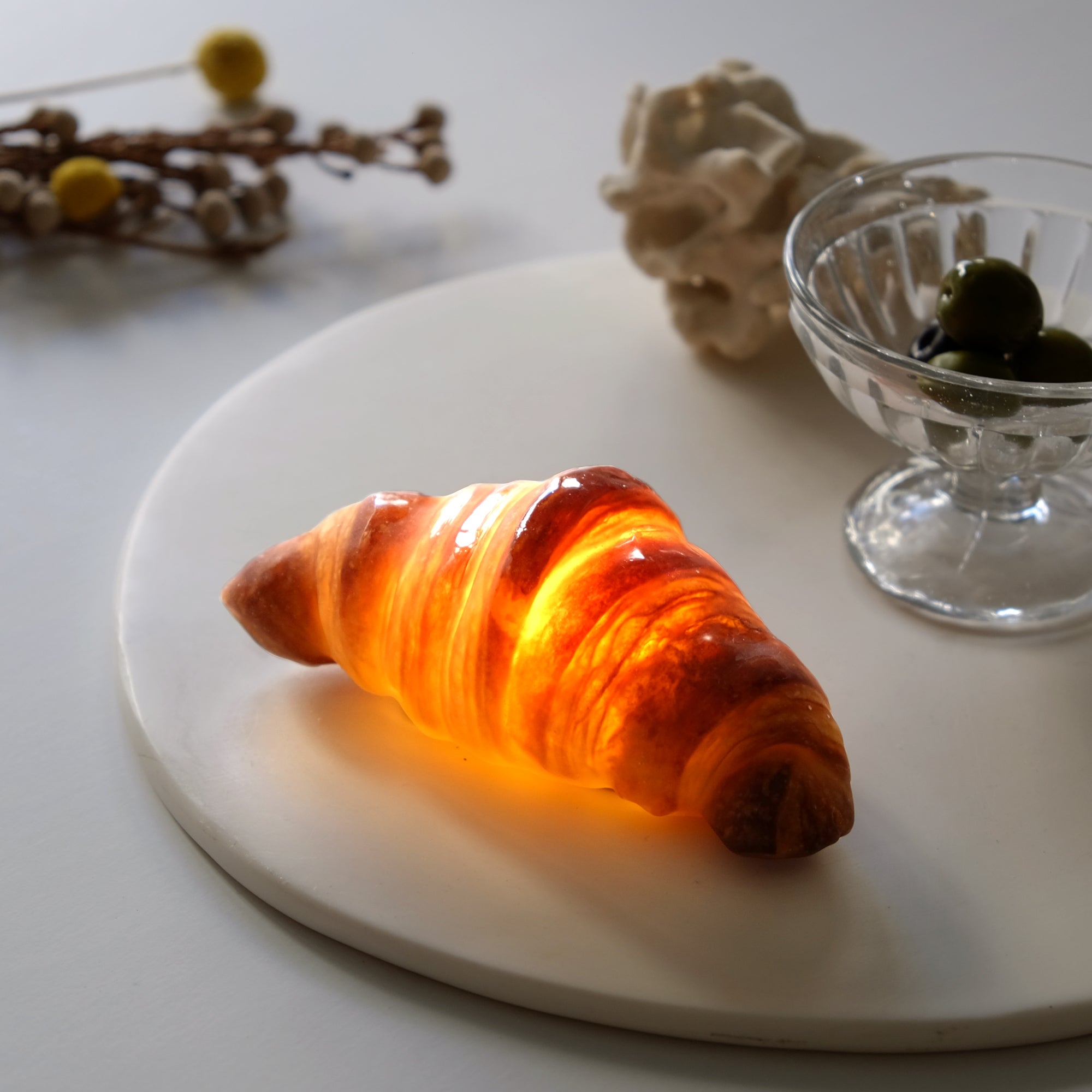 Croissant Light